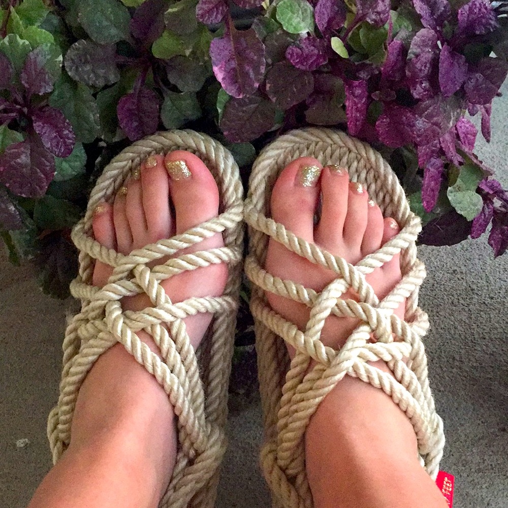 Women’s Summer shoe made of rope